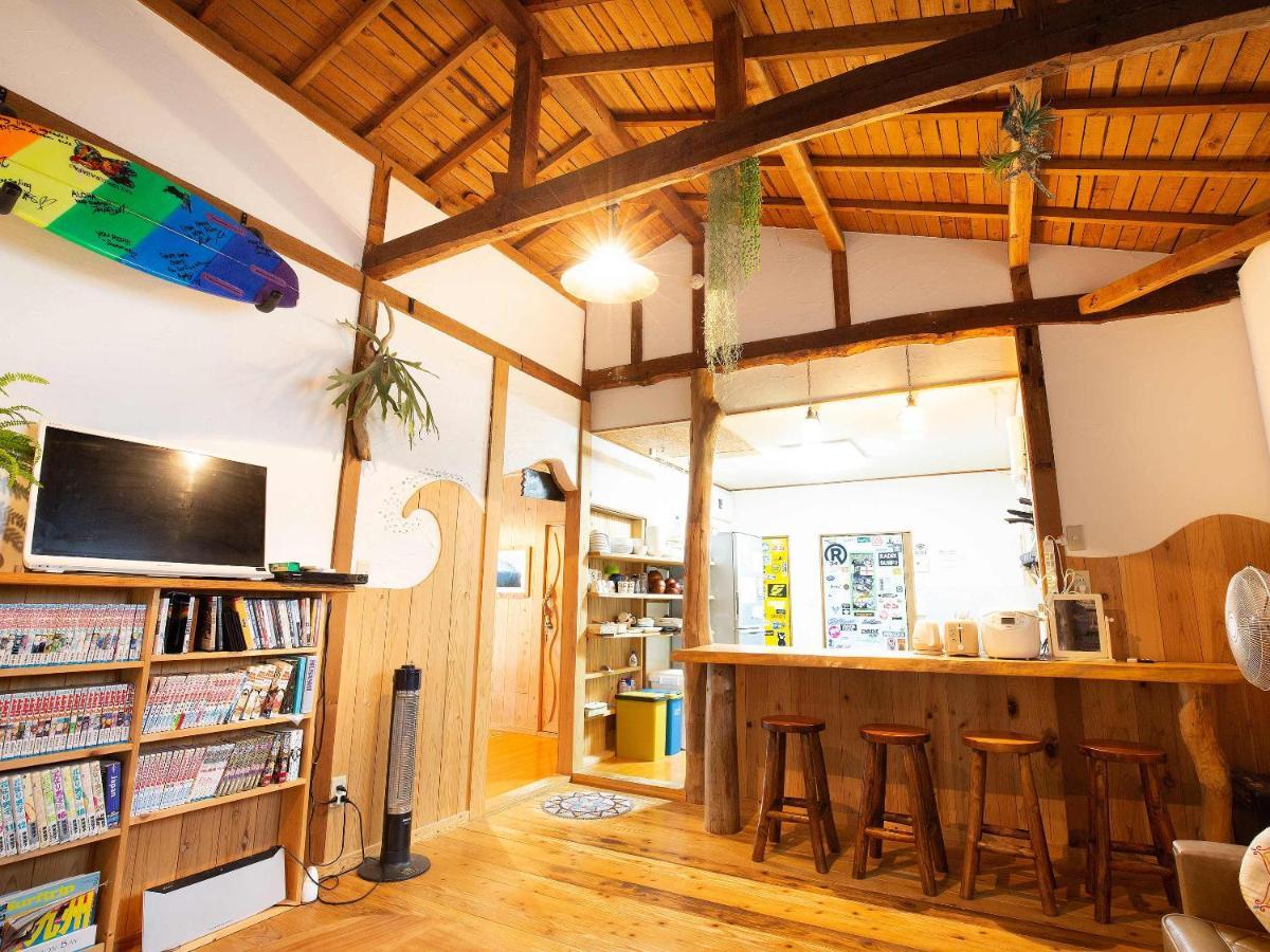 Tabist Guest House Pumping Surf Hyuga Bagian luar foto