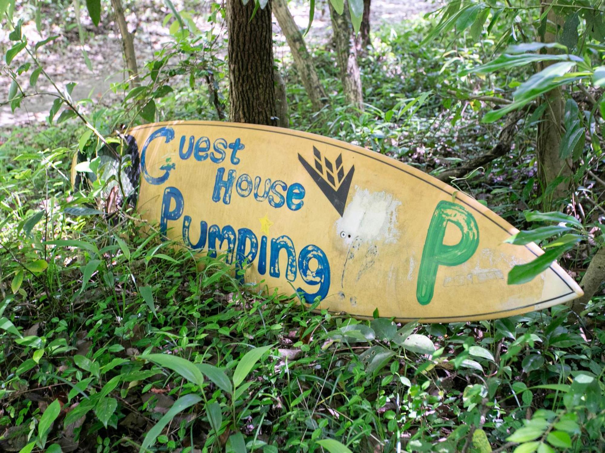 Tabist Guest House Pumping Surf Hyuga Bagian luar foto